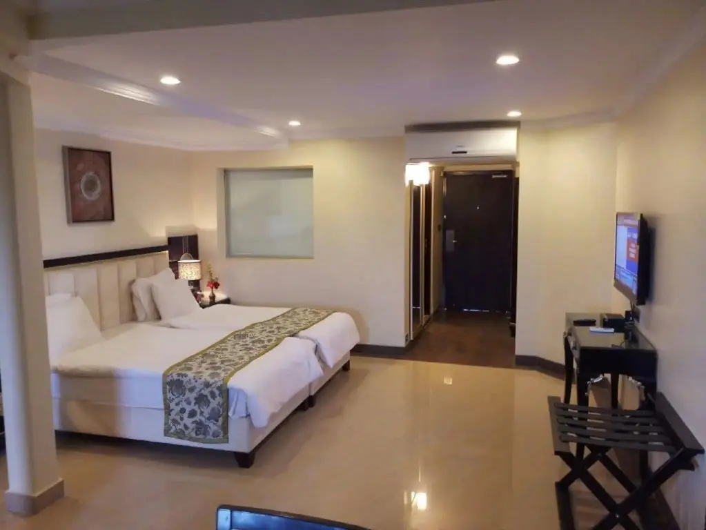 Гора Абу: WelcomHeritage Connaught House, Mount Abu