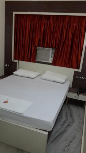 Колката: Hotel Rupasi Bangla