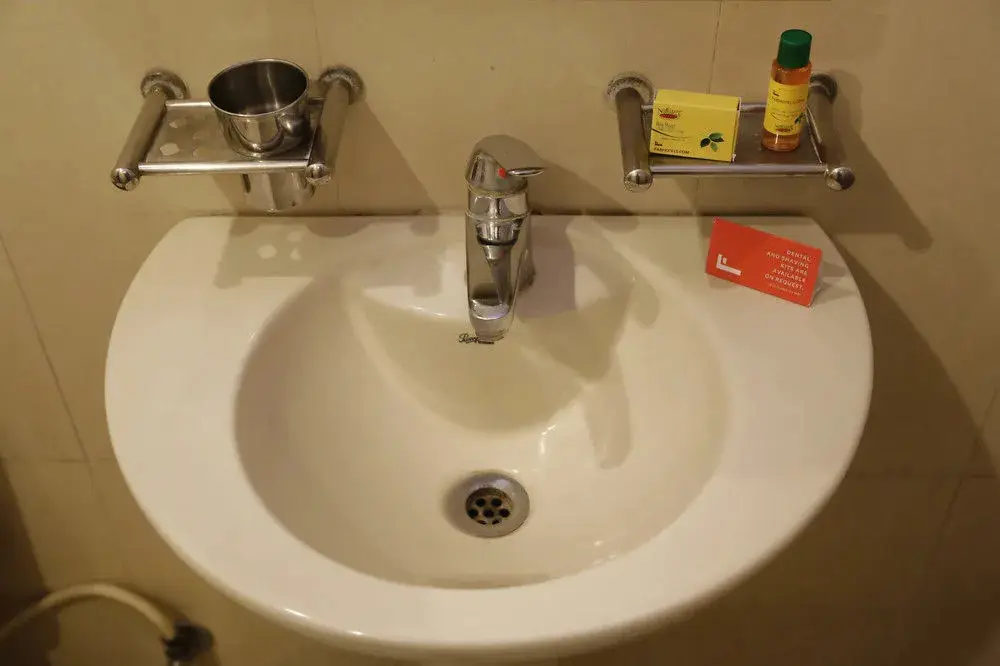 Нью-Дели: FabHotel Karol Bagh Main Market
