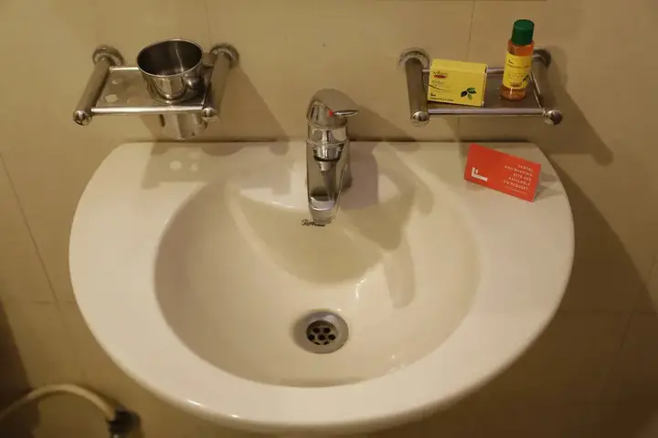 Нью-Дели: FabHotel Karol Bagh Main Market