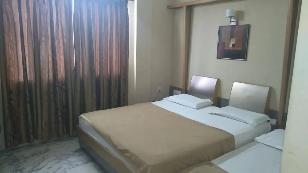 Бангалор: Hotel Manasa Paradise