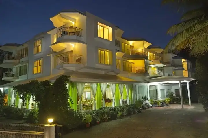Кумили: Lakeshore Inn