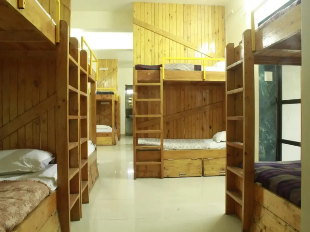 Лонавала: Rainwood  Residency