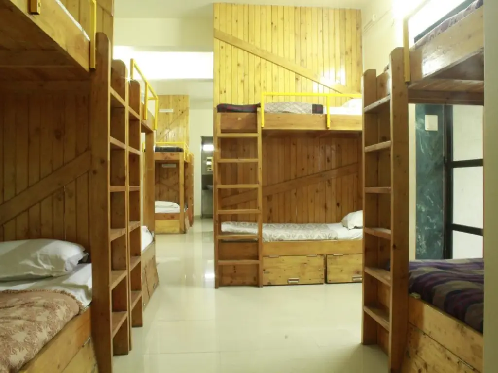 Лонавала: Rainwood  Residency