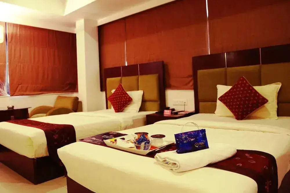 Пуна: OYO 1061 Hotel Bhairavee