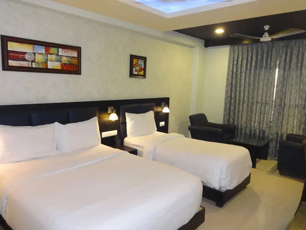 Пури: Oyo Premium Vip Road