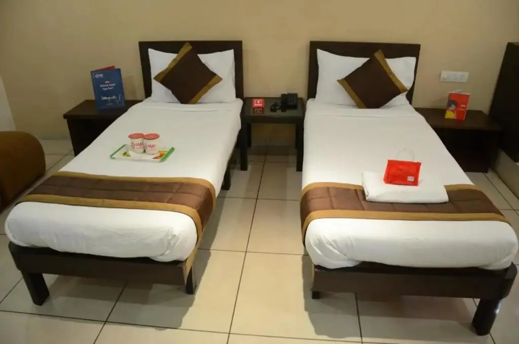 Пуна: OYO Rooms Parihar Chowk Aundh