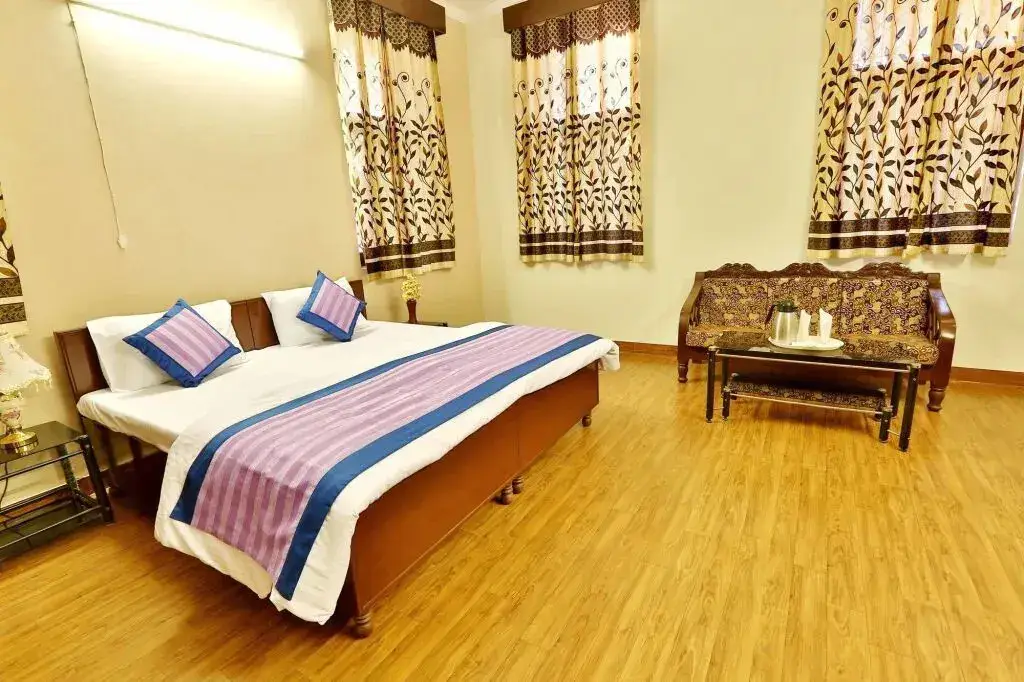 Нойда: OYO Flagship 402 Hotel Noida Residency