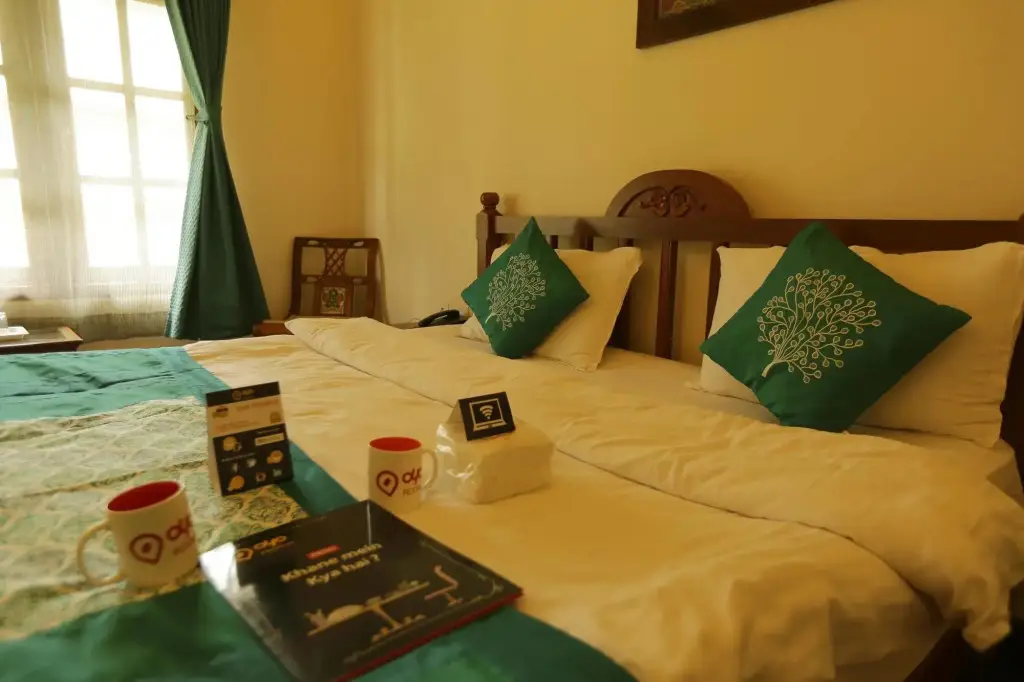 Ути: OYO Premium Heritage Stays Charing Cross