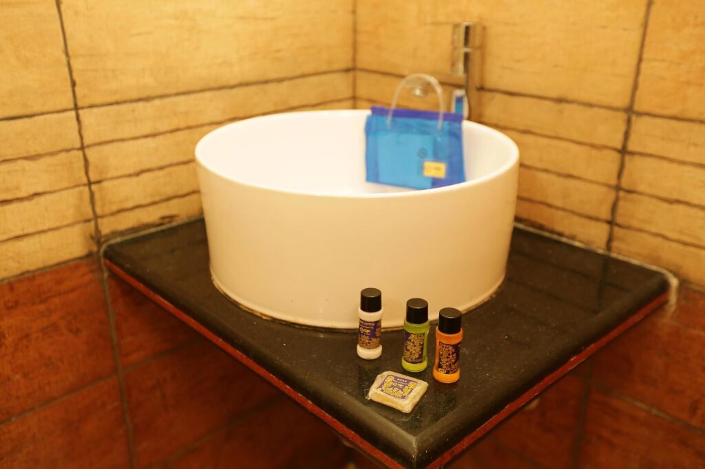 Ути: OYO Premium Heritage Stays Charing Cross
