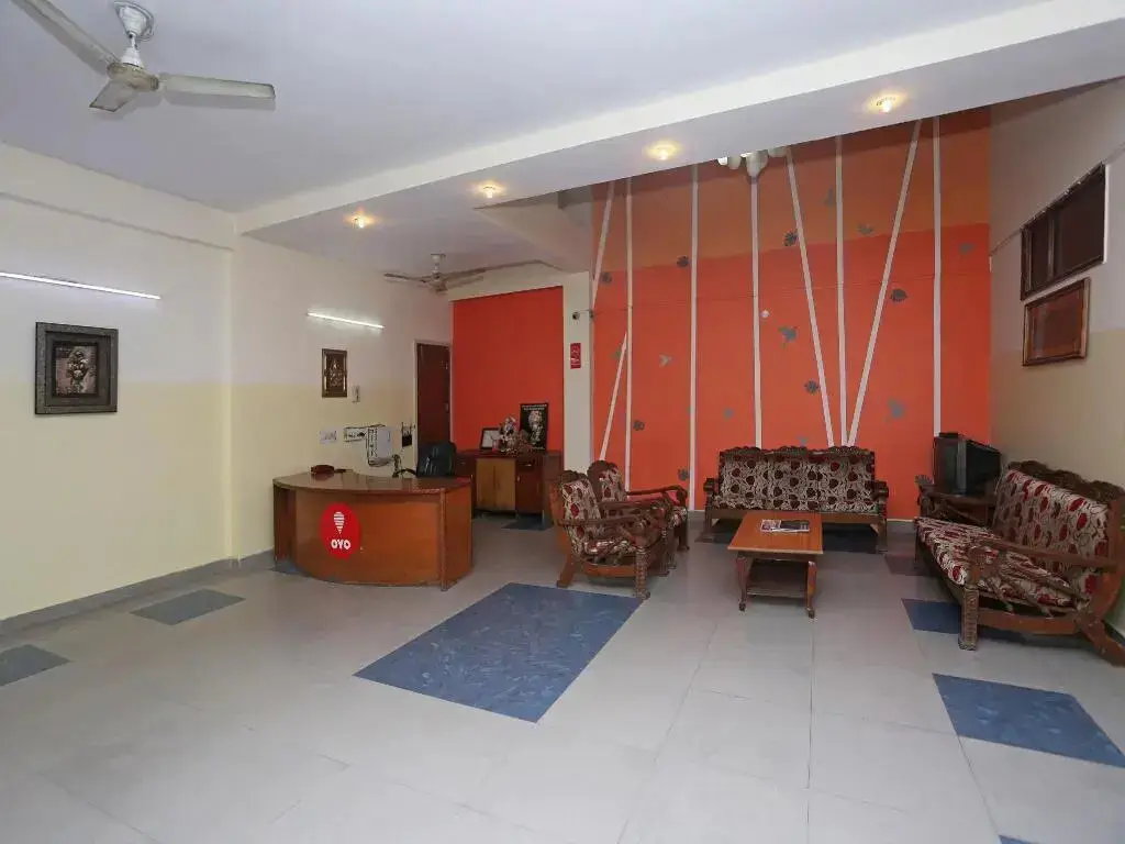 Нойда: OYO Rooms Noida Sector 61