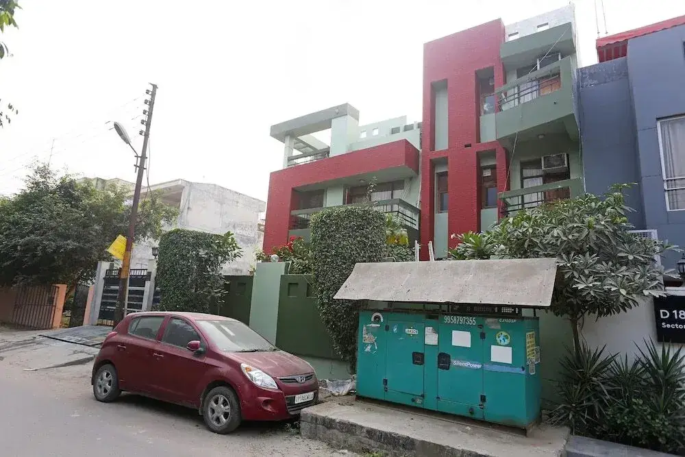OYO Rooms Noida Sector 61 — фото 1