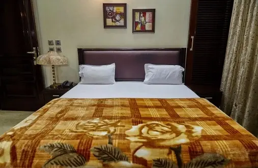Большая Нойда: OYO Premium Chi Greater Noida
