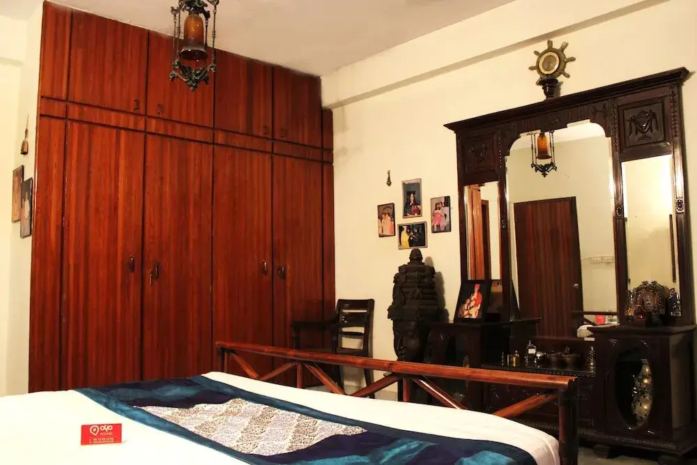 Нойда: OYO 1427 Hotel Malhar Haveli
