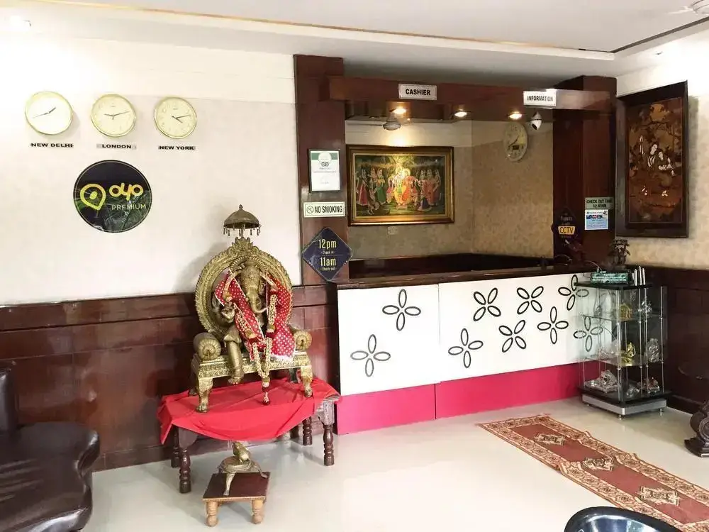 OYO Premium Bhakti Vedanta Marg — фото 1