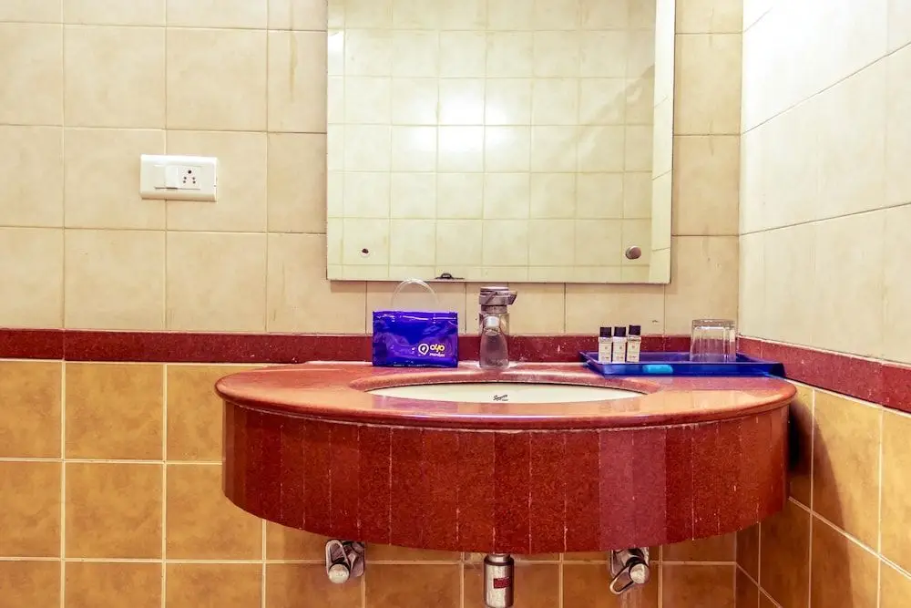 Висакхапатнам: OYO 1667 Hotel Micro Continental