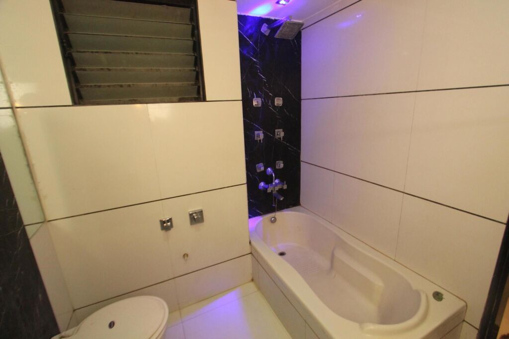 Сурат: OYO Rooms Delhi Gate