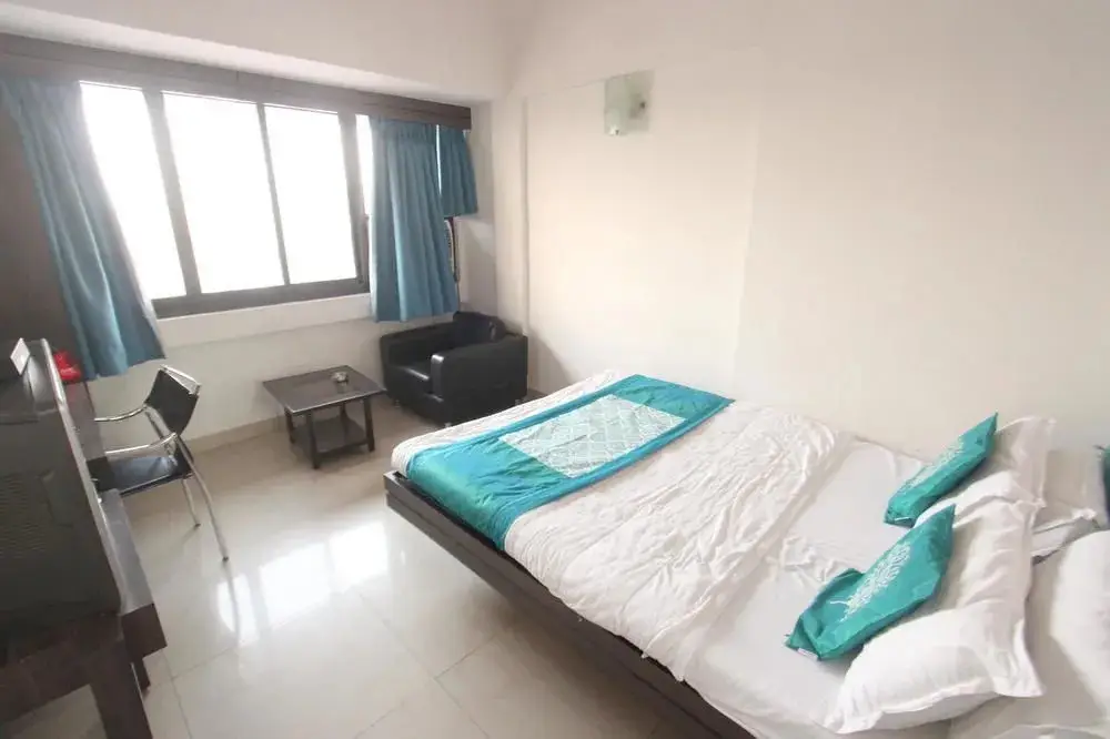 Сурат: OYO 1279 Tex Palazzo Hotel