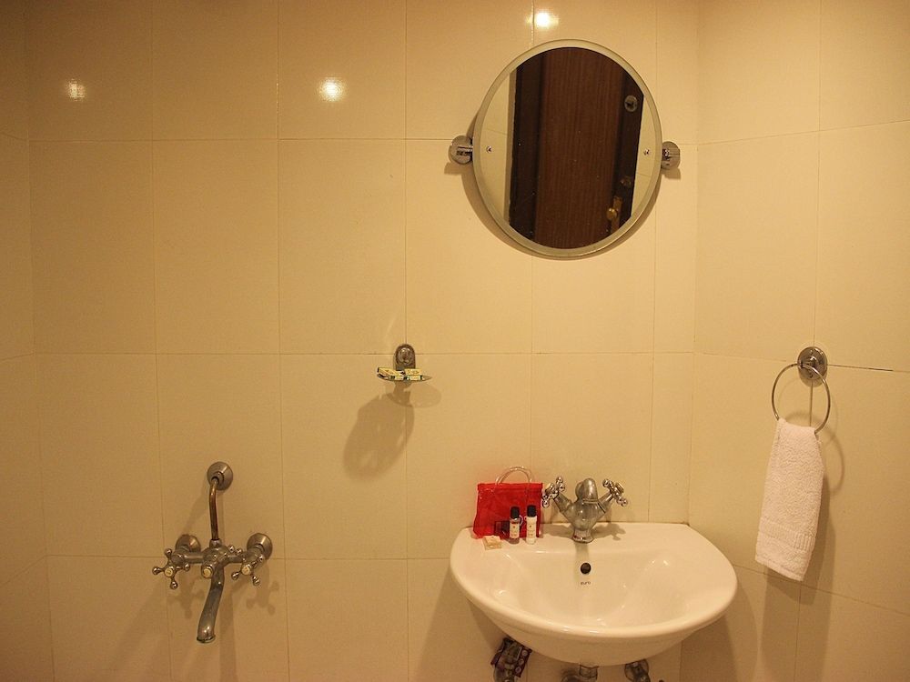 Вадодара: OYO 1697 Hotel PM Regency