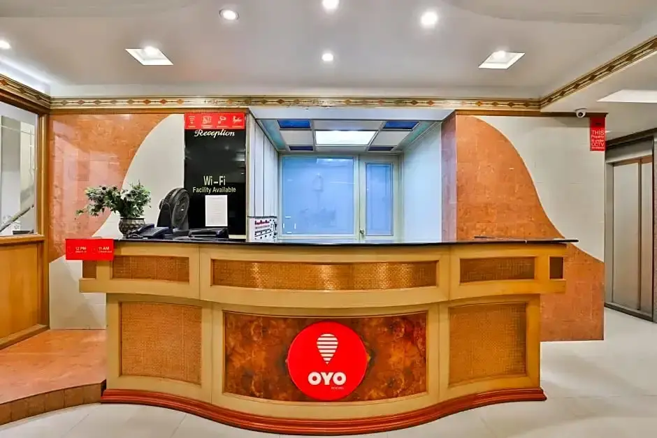 Вадодара: OYO 17117 Hotel Rainbow