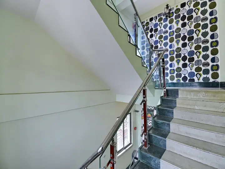Колката: FabExpress Greenleaf Regency