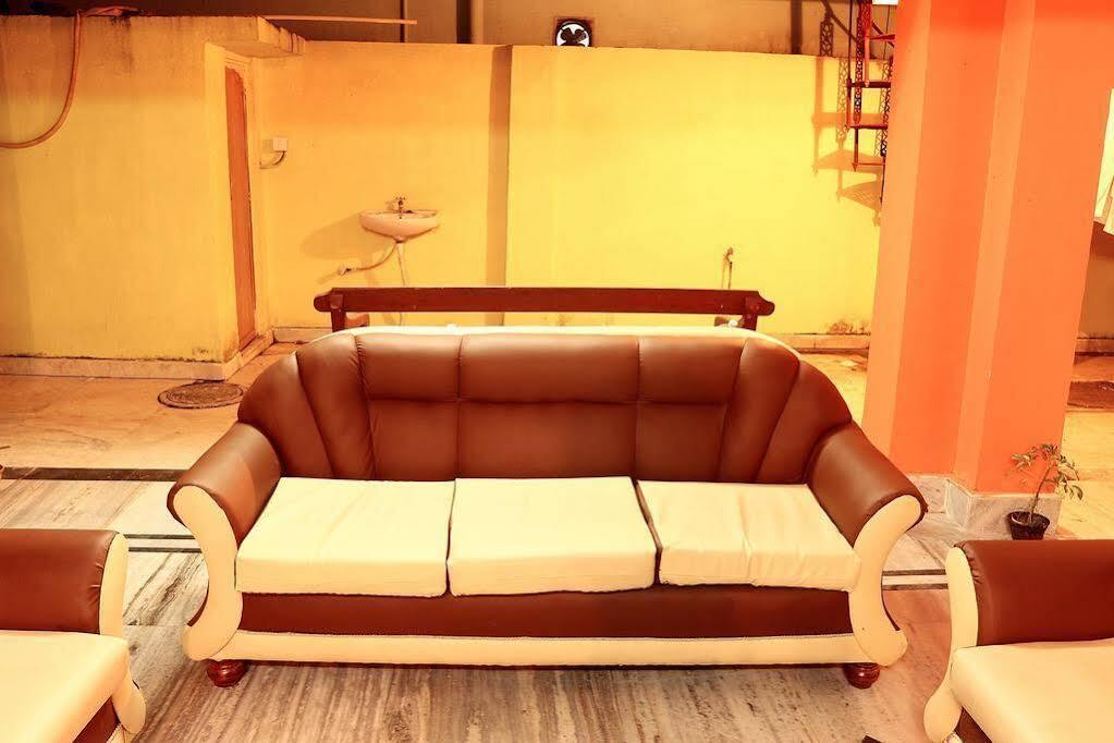 Колката: Hotel O Tagore Park Ruby Road