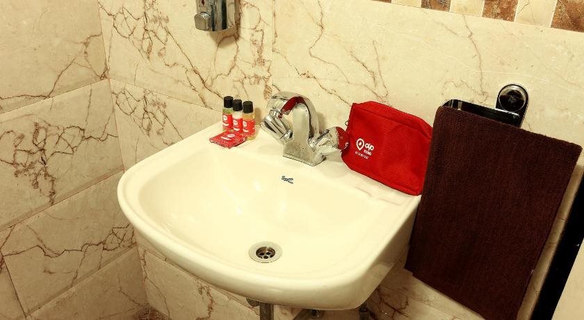 Колката: OYO Rooms Jatin Das Park Metro Station