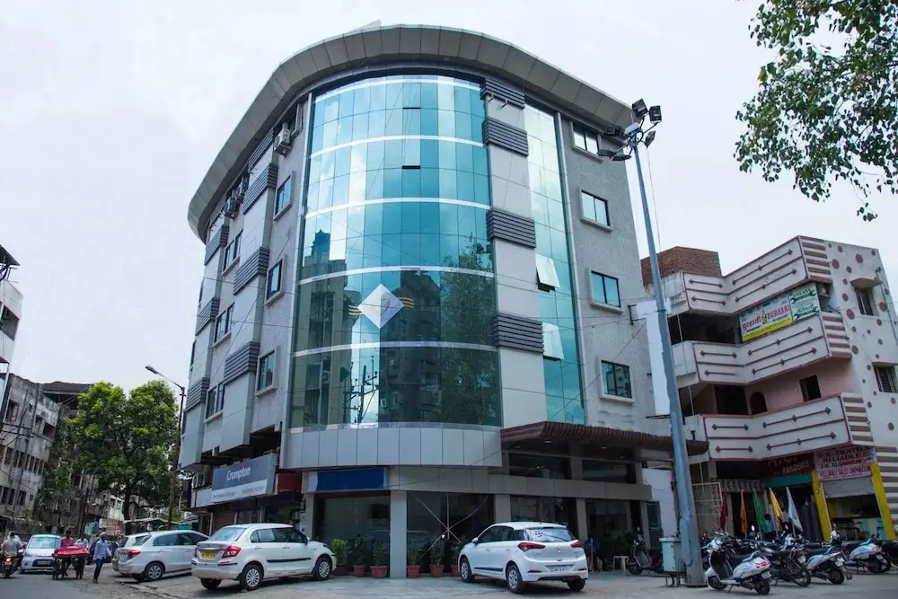 Нагпур: OYO Premium Nagpur C A Road