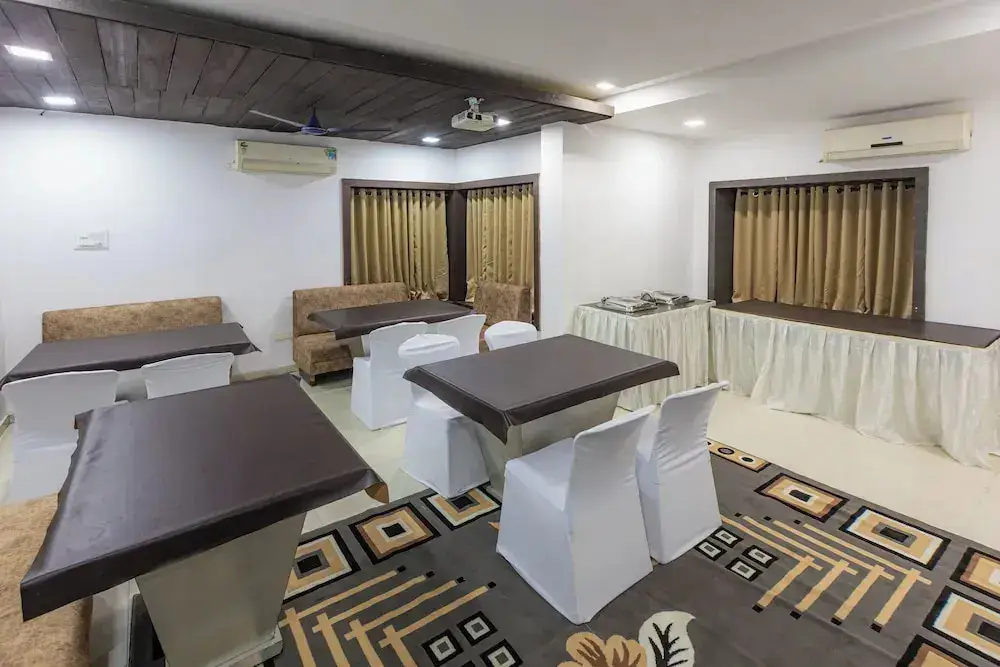 Нагпур: Treebo Trend Seven Suites