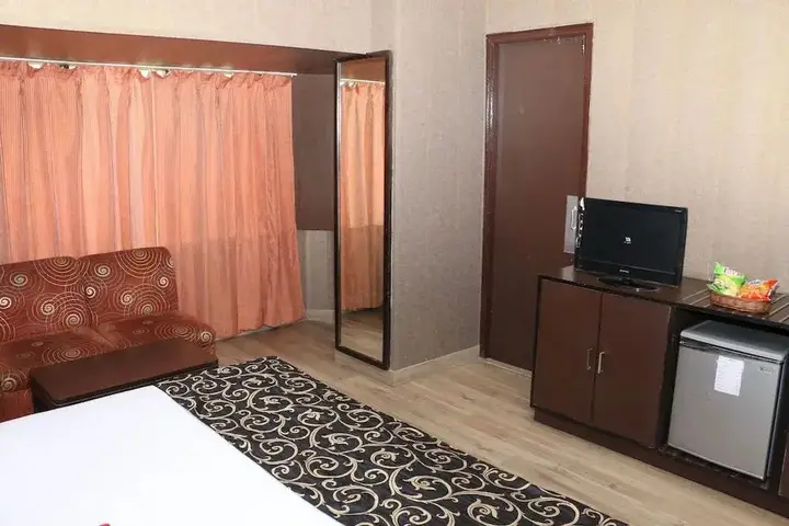 Лудхиана: OYO 1072 Hotel Leela Classic