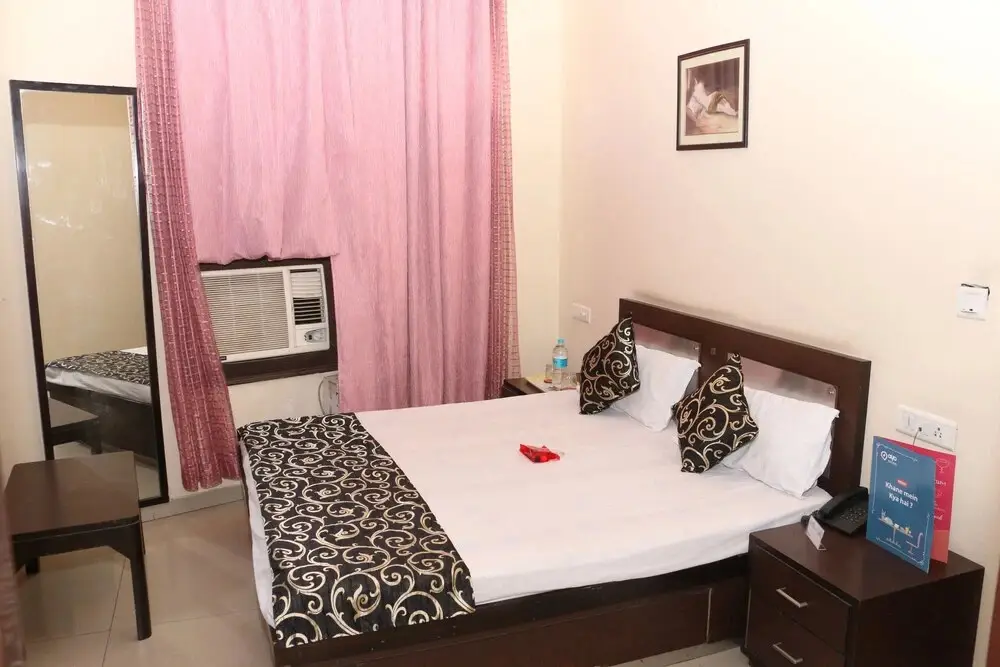 Лудхиана: OYO 1072 Hotel Leela Classic
