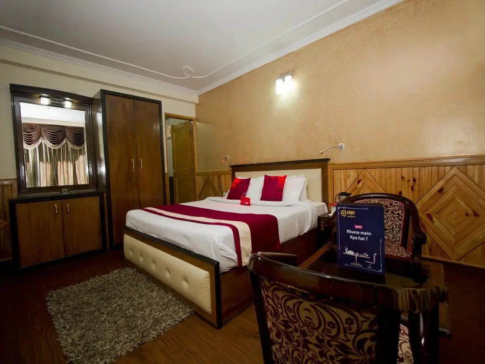 Манали: OYO 1638 Hotel A Star Regency