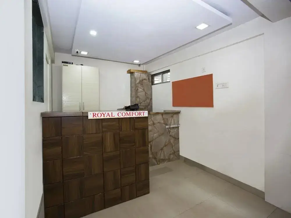Мумбаи: OYO 27994 Hotel Royal Comfort