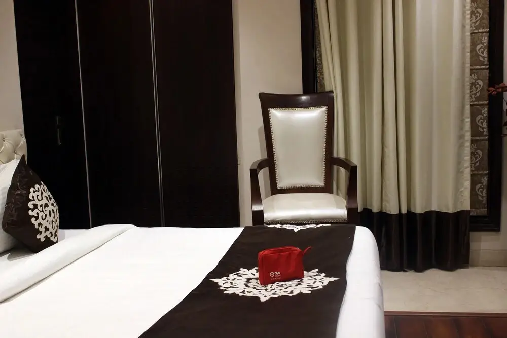 Нью-Дели: Aura Grand Residency
