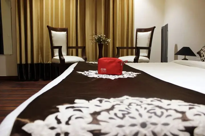 Нью-Дели: Aura Grand Residency