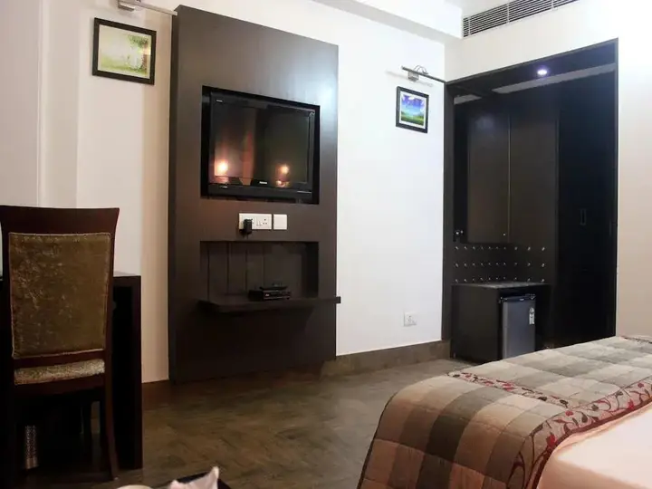 Нью-Дели: OYO 1185 Hotel MSK residency