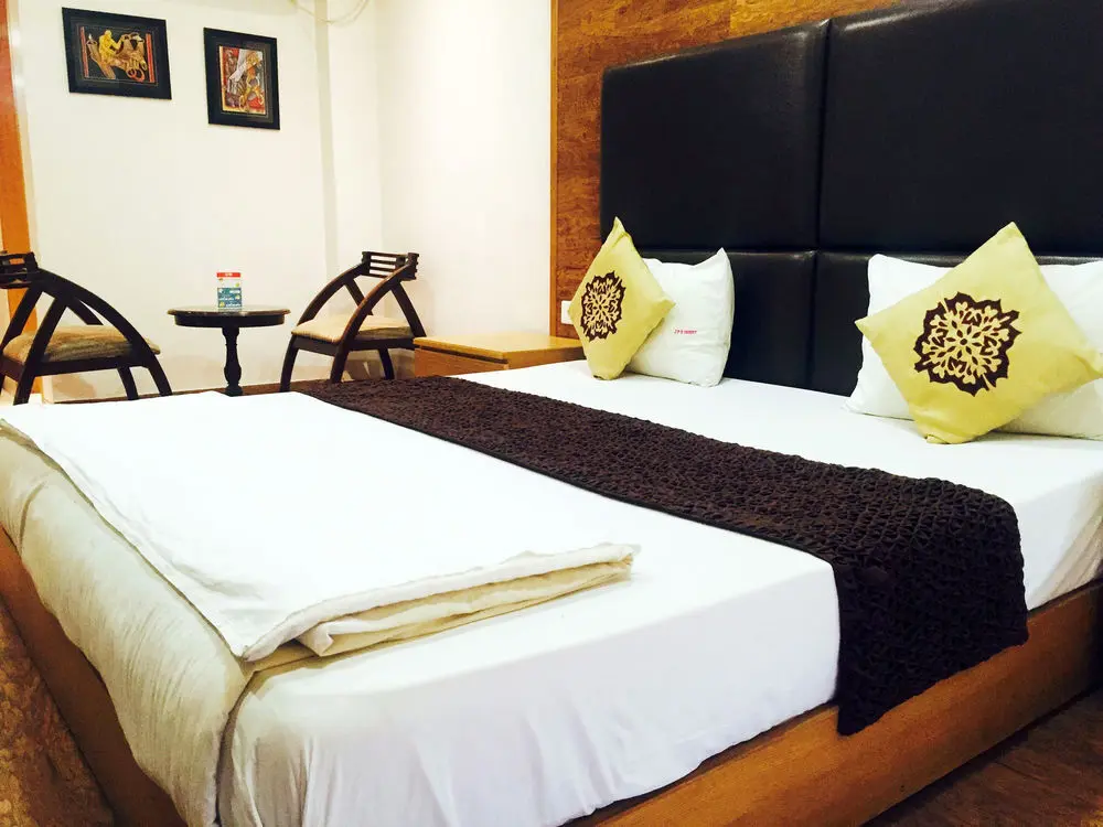 Нью-Дели: Capital O 419 Hotel JPS Residency