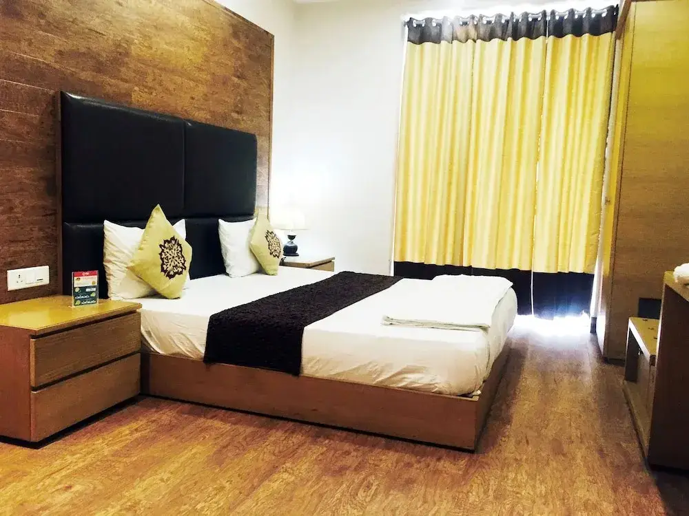 Нью-Дели: Capital O 419 Hotel JPS Residency