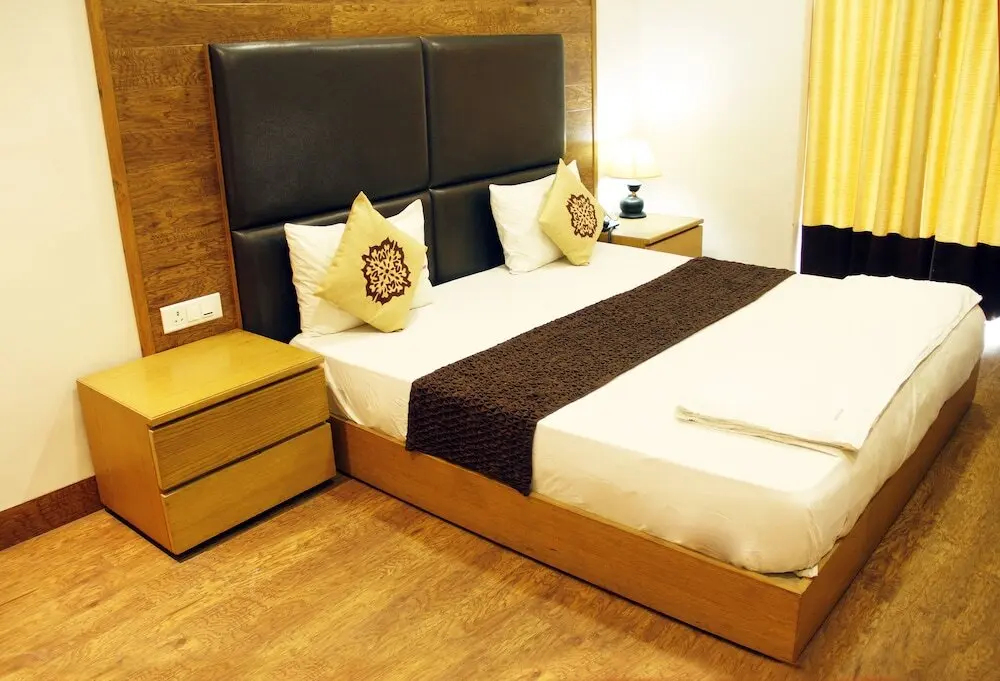 Нью-Дели: Capital O 419 Hotel JPS Residency