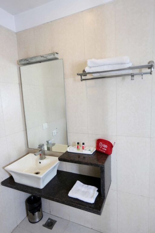 Нью-Дели: OYO 411 Hotel Relaxinn