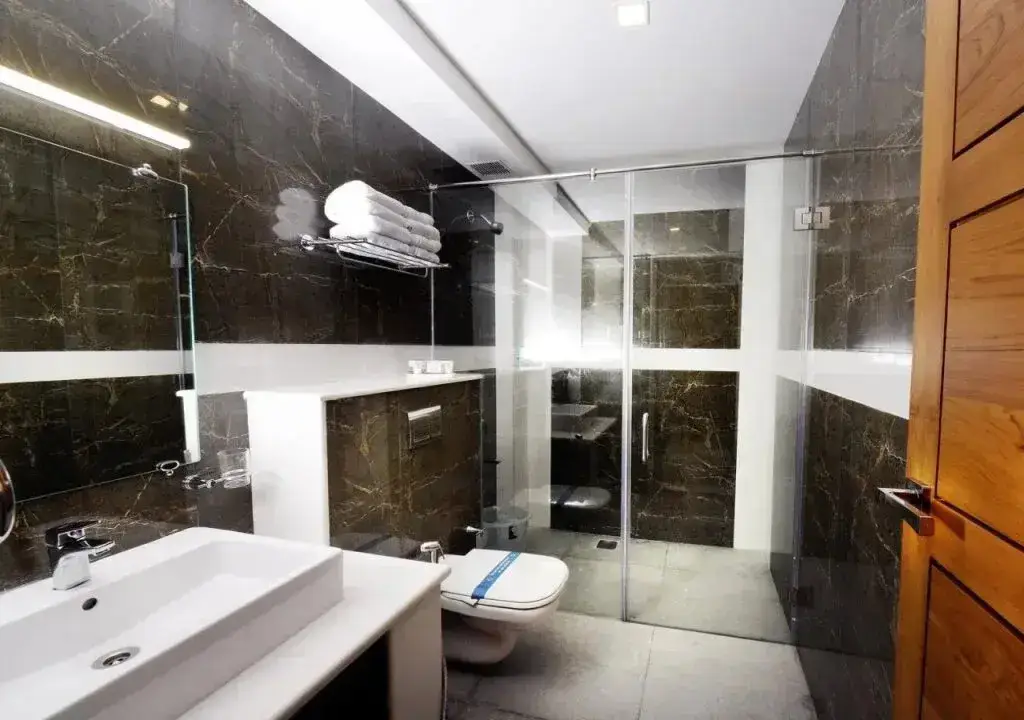 Соманур: Hotel Mahis Gateway