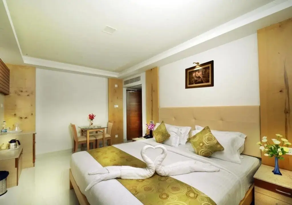 Соманур: Hotel Mahis Gateway