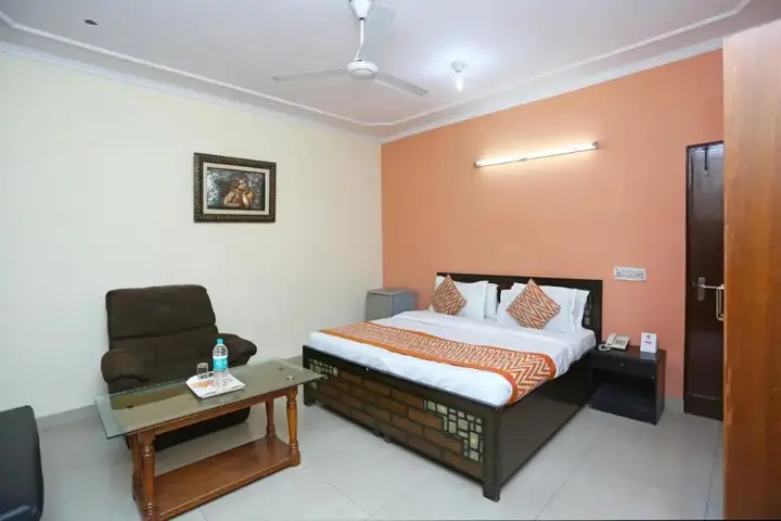 Нью-Дели: Hotel Kalkaji Residency by OYO Rooms
