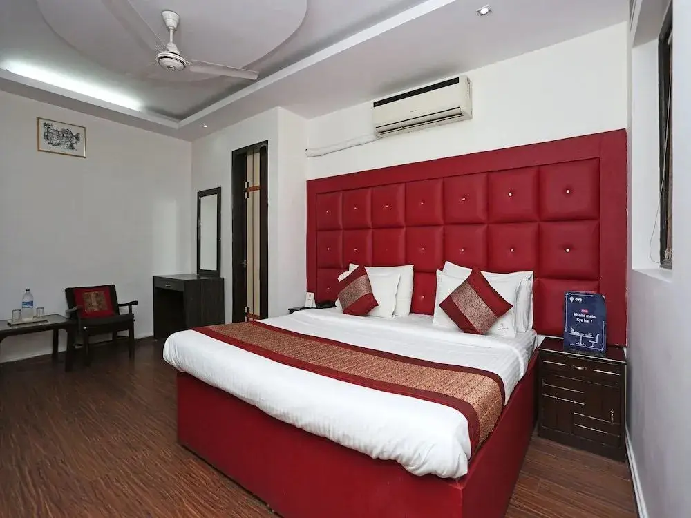 Нью-Дели: OYO 526 Hotel Asees Inn