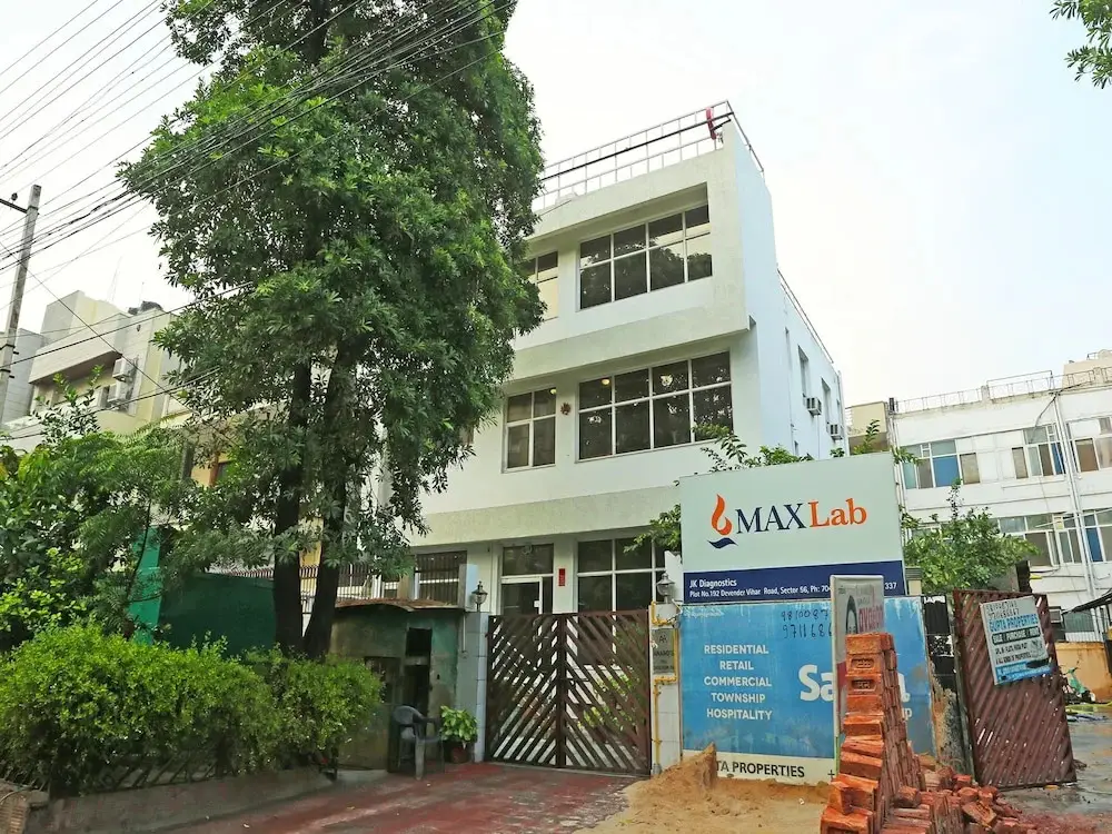 OYO Rooms Near Jalvayu Towers- Sector 56 — фото 1