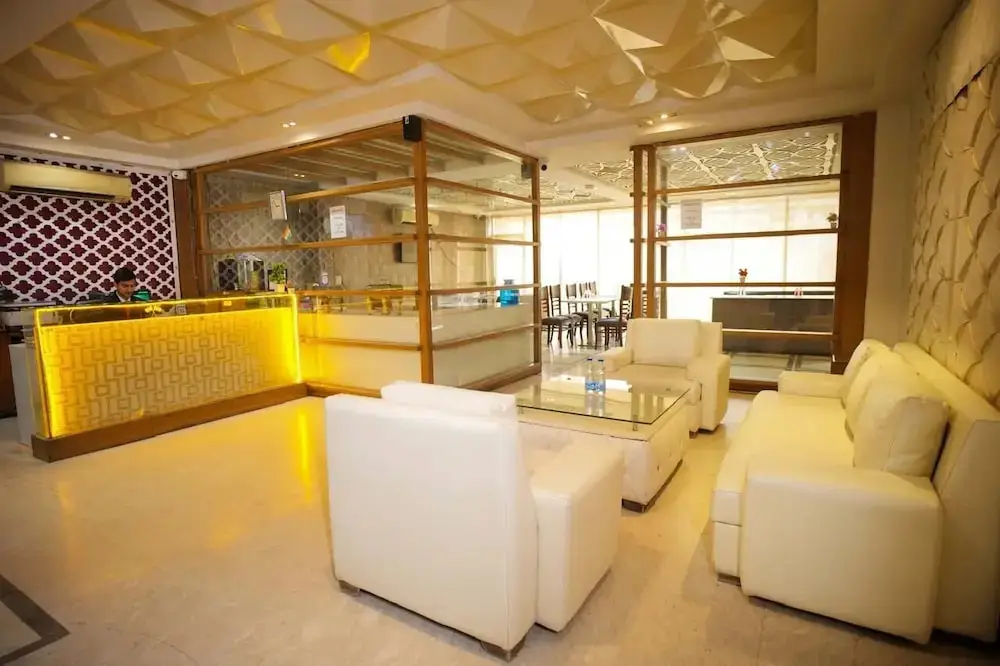 Газиабад: JPS Residency