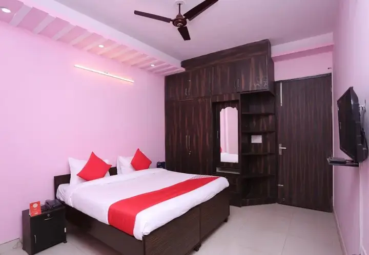 Газиабад: Hotel Palazzo Di Lara By OYO Rooms