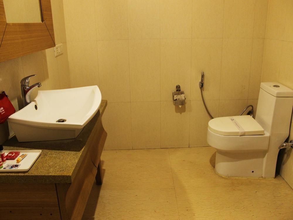 Газиабад: Hotel Blue Stone