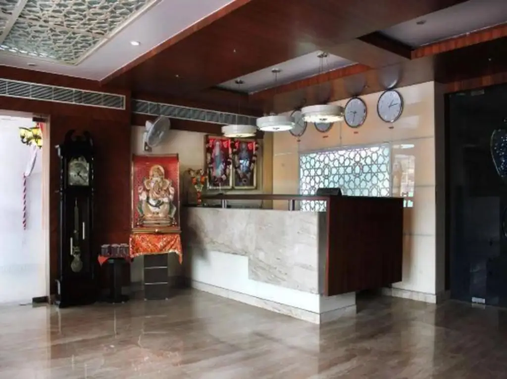 Фаридабад: OYO 1922 Hotel Rajmandir