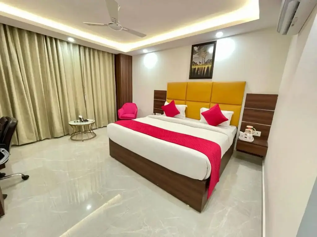 Фаридабад: OYO 1922 Hotel Rajmandir